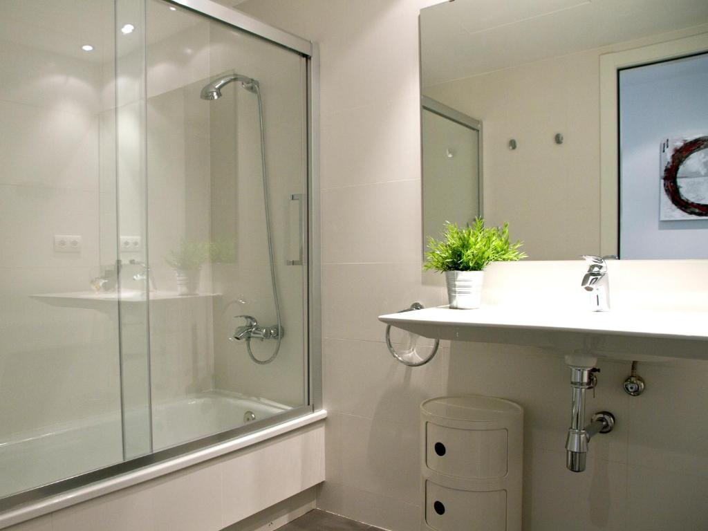 Hotel Dailyflats Parc Gueell 3*